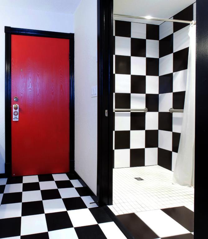 The Bulldog Hotel Силвер-Стар Экстерьер фото