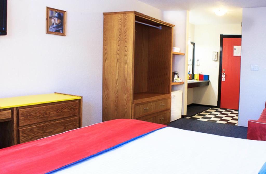 The Bulldog Hotel Силвер-Стар Экстерьер фото